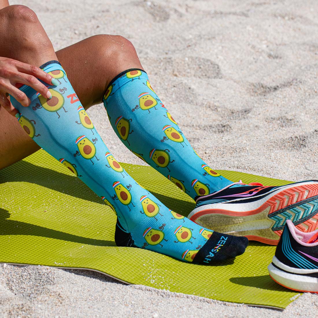 Avocardio Compression Socks (Knee-High)Socks - Zensah