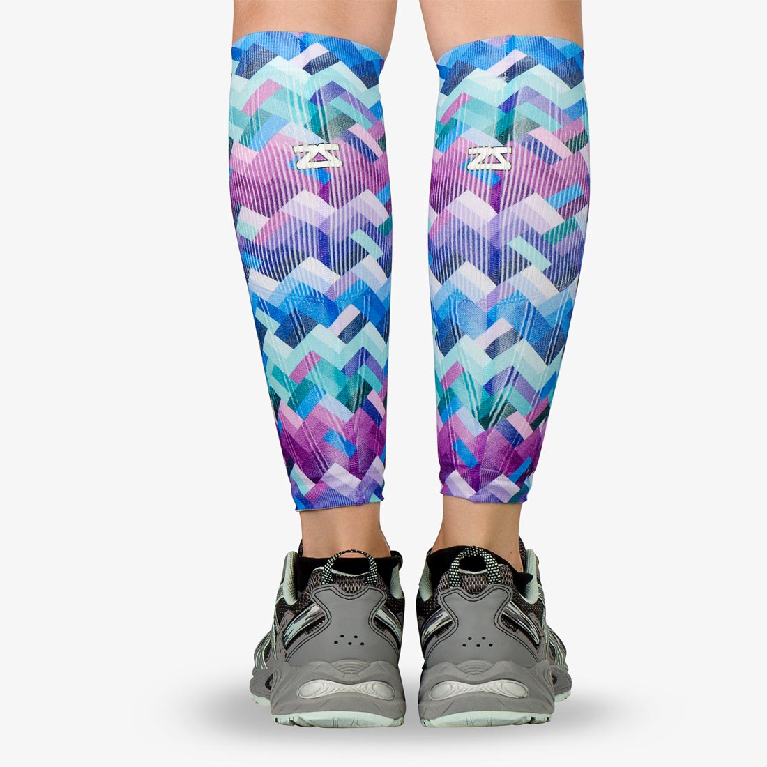 Geo Waves Compression Leg SleevesLeg Sleeves - Zensah