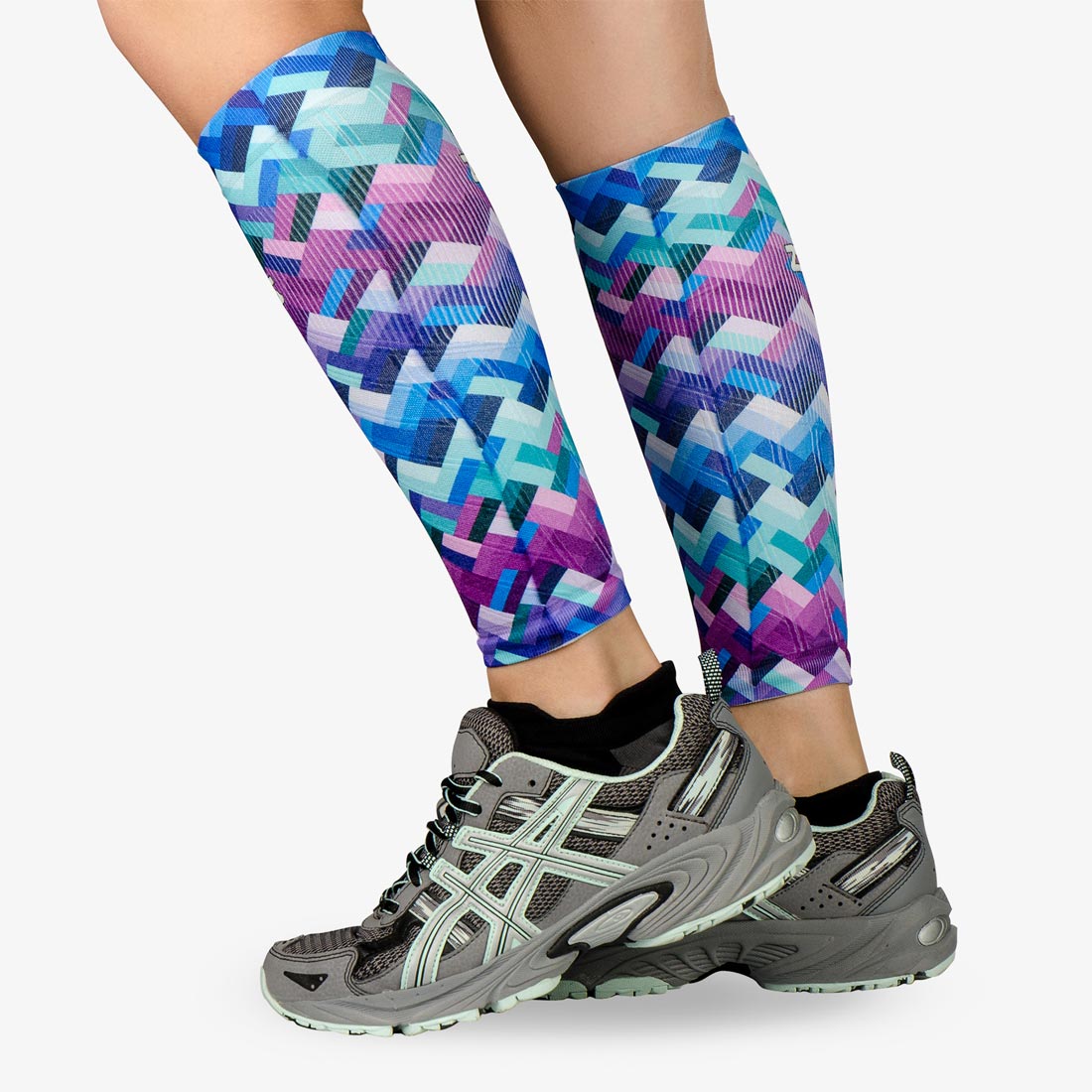 Geo Waves Compression Leg SleevesLeg Sleeves - Zensah
