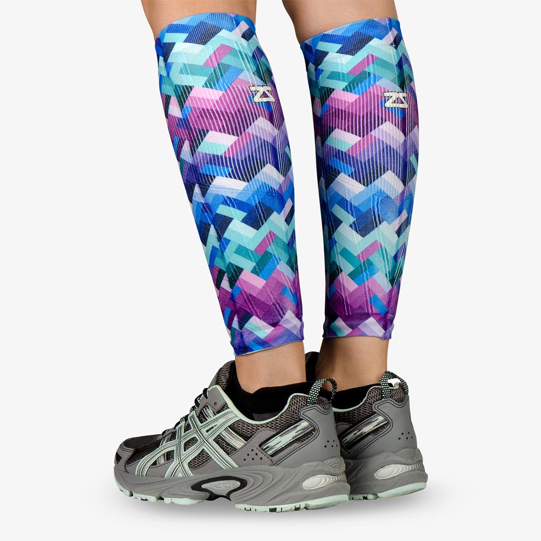 Geo Waves Compression Leg SleevesLeg Sleeves - Zensah